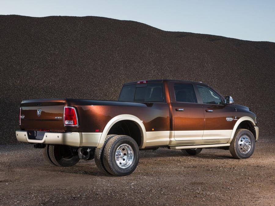  Dodge Ram 3500 Laramie Longhorn Crew Cab 2012 года  (фото 14 из 18)